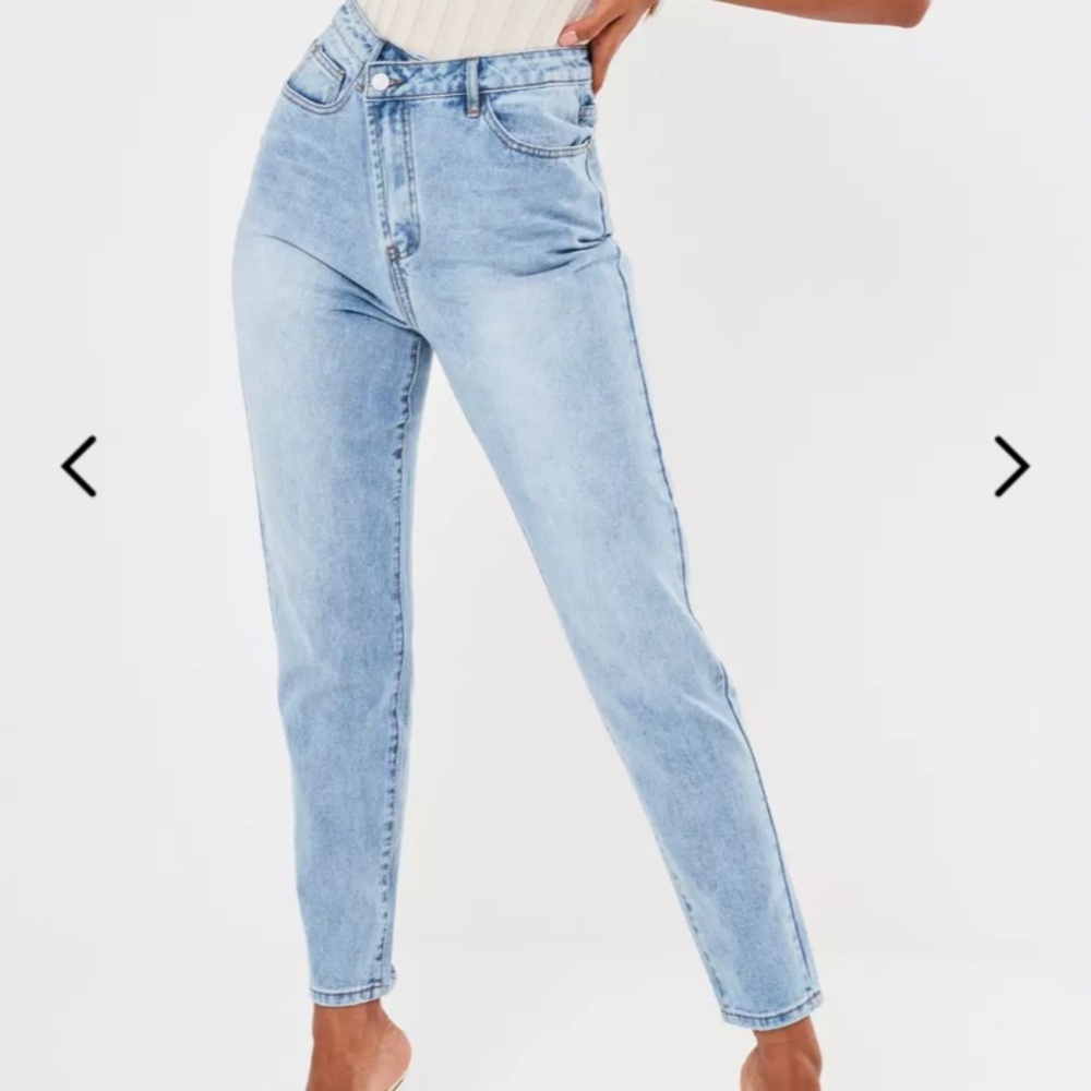 MISSGUIDED riot highwaisted asymmetric fasten jean